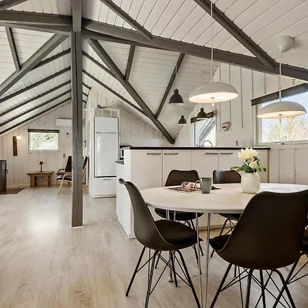 Fano 57 بيت للعطل